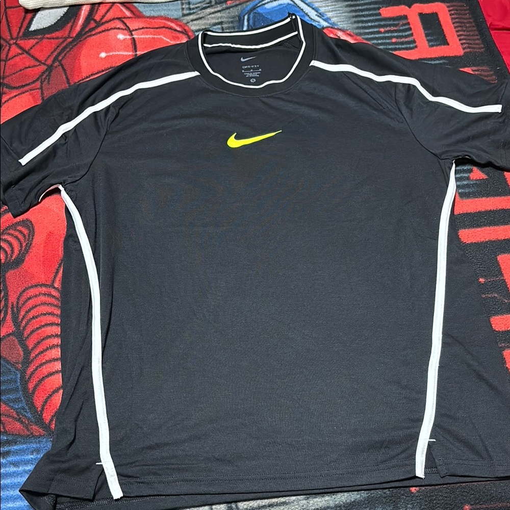 Nike Men's Black Sports Shirt